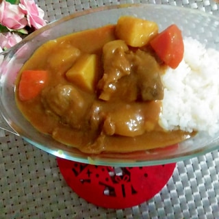 りんご入り♪くたくた牛すじカレー